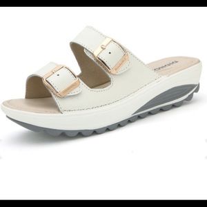 SunRolan Wedge Sandal Fits like a 6.5 (see photos)
